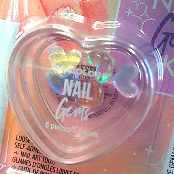 Rhinestone pink Heart Nail Gem kit - Picture 2 of 4